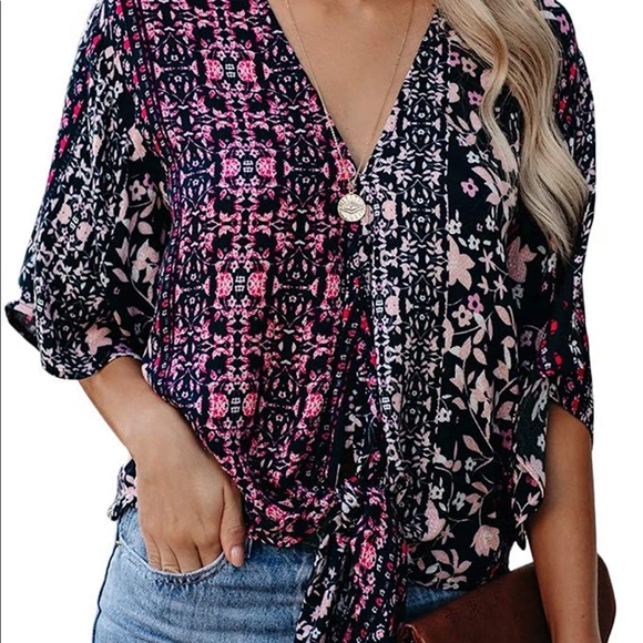 Floral v-neck blouse with front tie knot - Picture 7 of 7